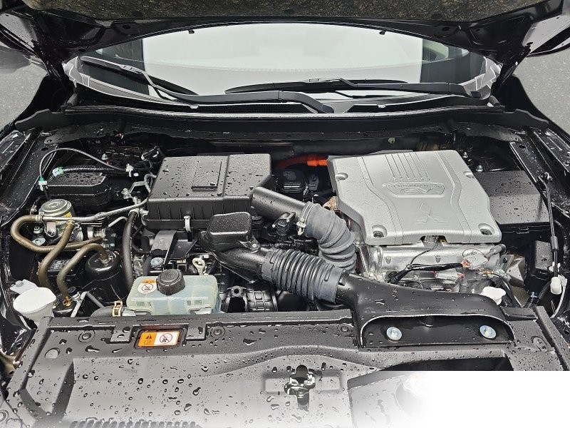 Mitsubishi Eclipse Cross 2.4 MIVEC PHEV CVT SELECT NAVI LED STANDH. 360° LM