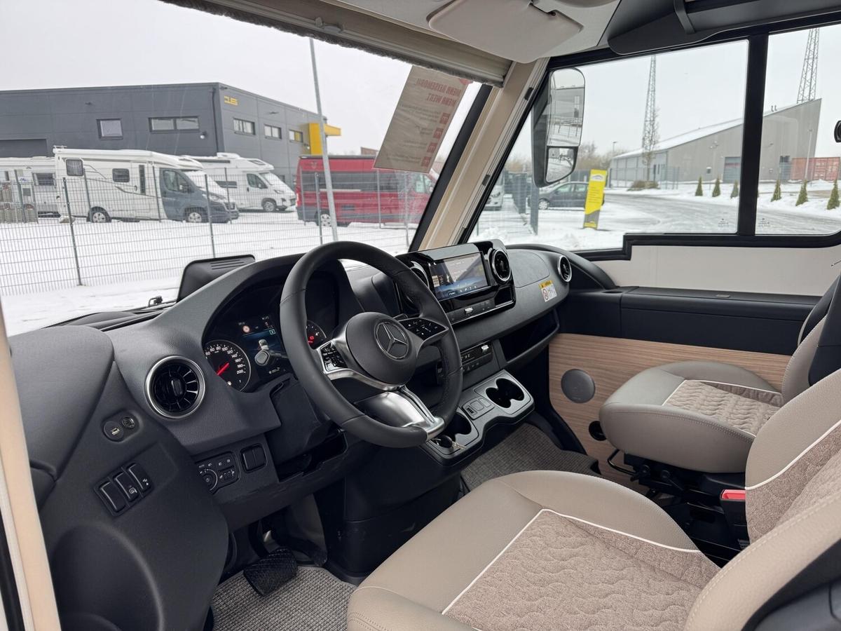 Malibu I 450 RB LE Comfort MJ26+ACC+Markise+TV