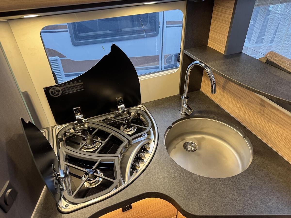 Malibu I 450 RB LE Comfort MJ26+ACC+Markise+TV