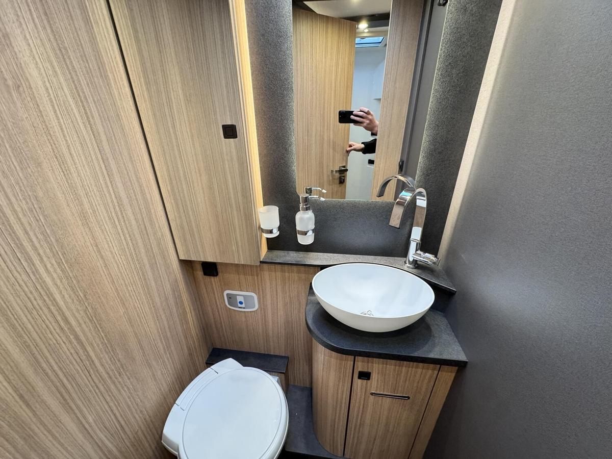 Malibu I 450 RB LE Comfort MJ26+ACC+Markise+TV