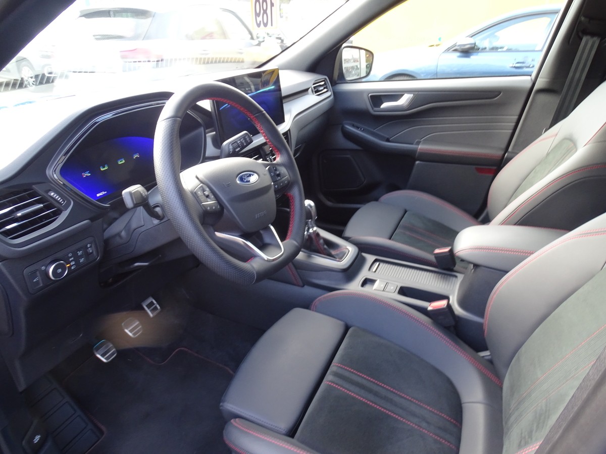 Ford Kuga 1.5 EcoBoost ST-Line X