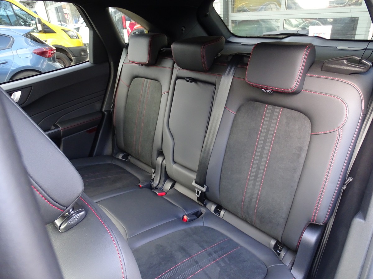 Ford Kuga 1.5 EcoBoost ST-Line X