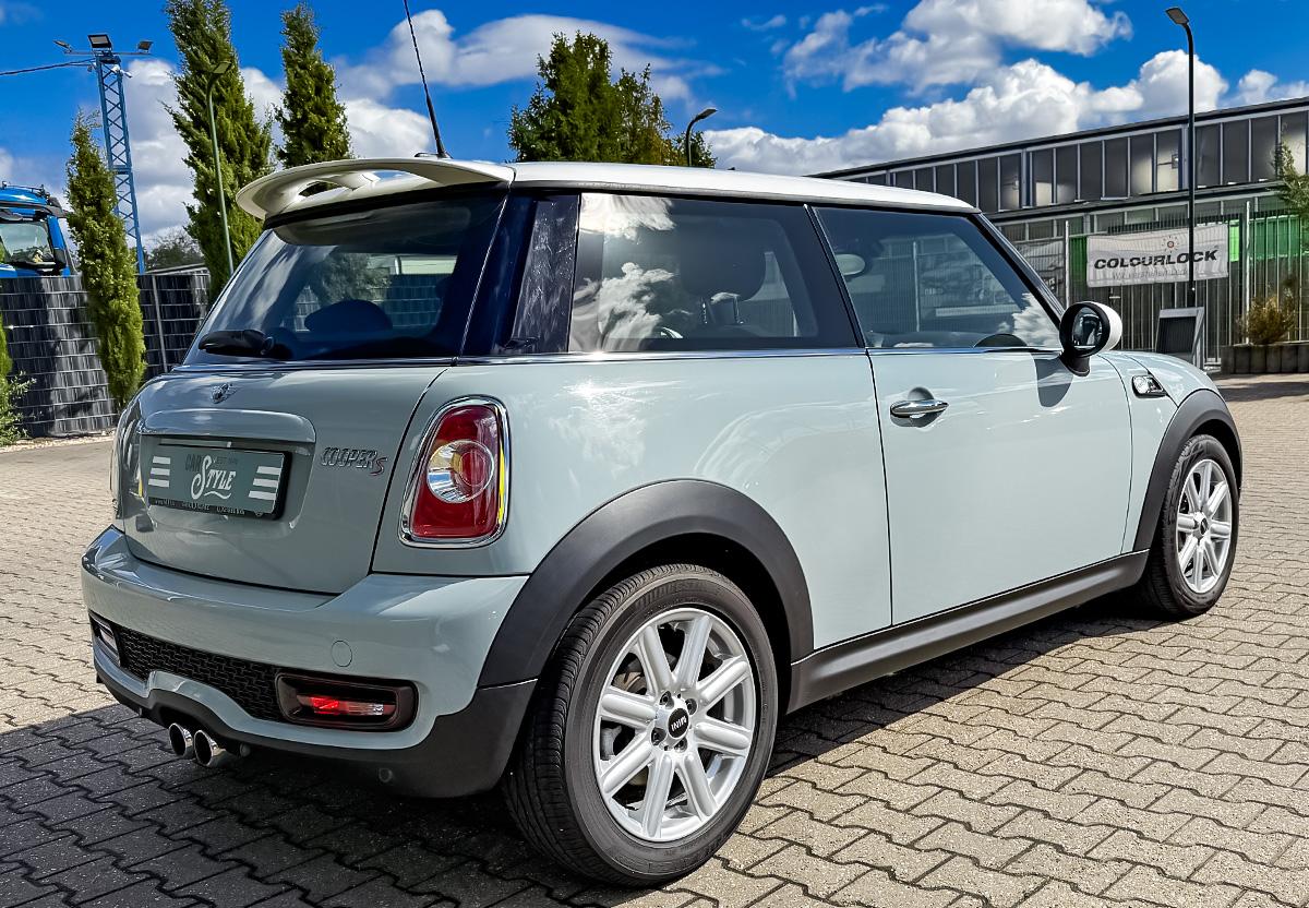 MINI Cooper S Wired Paket Navi Klimaautomatik PDC