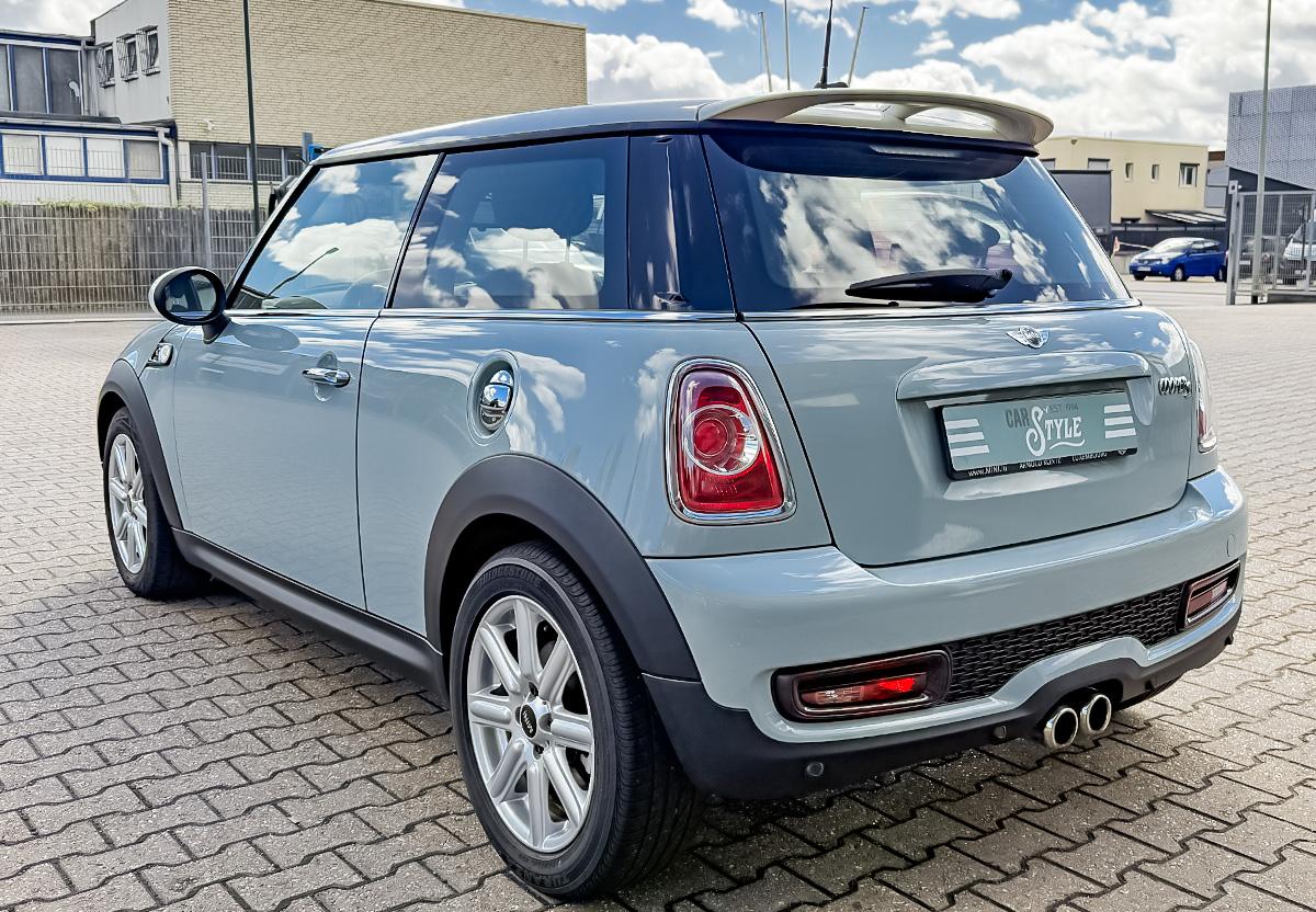 MINI Cooper S Wired Paket Navi Klimaautomatik PDC