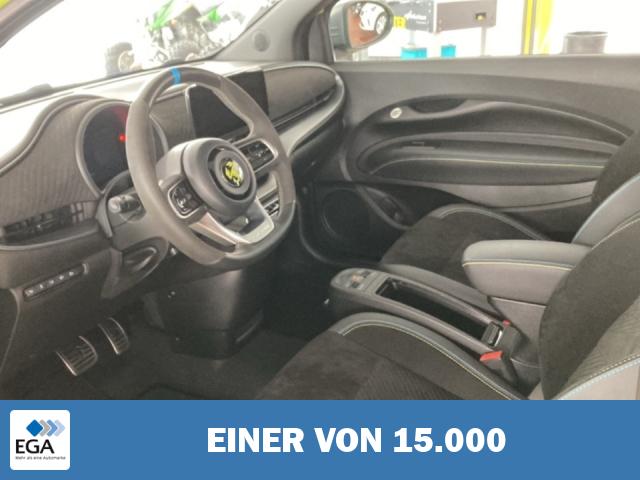 Abarth 500e Scorpion PDC v+h Keyless Alcantara