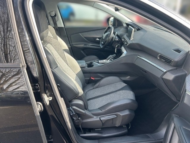 Peugeot 3008 Allure Navi Digitales Cockpit LED 2-Zonen-Klimaautom DAB Ambientebeleuchtun