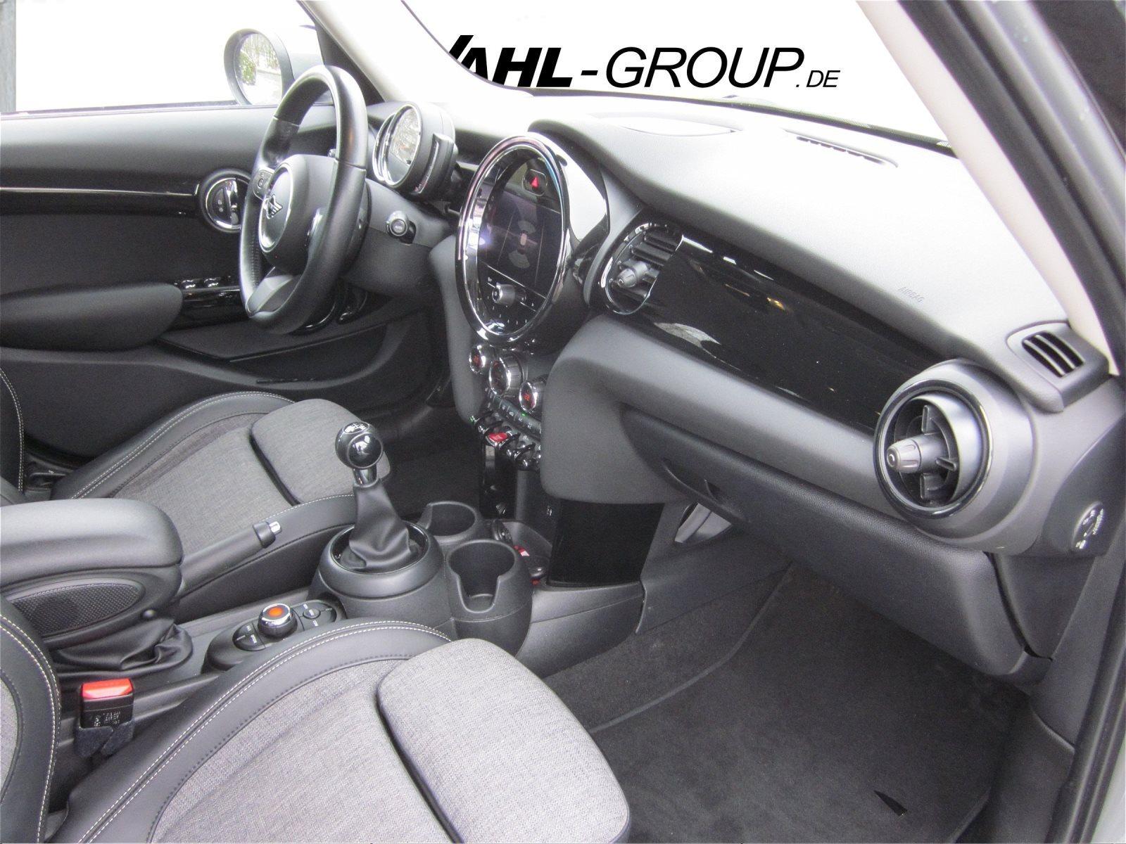 MINI ONE 5-TÜRER CLASSIC TRIM LED SPORTSITZE SHZG DAB PARKASSIST