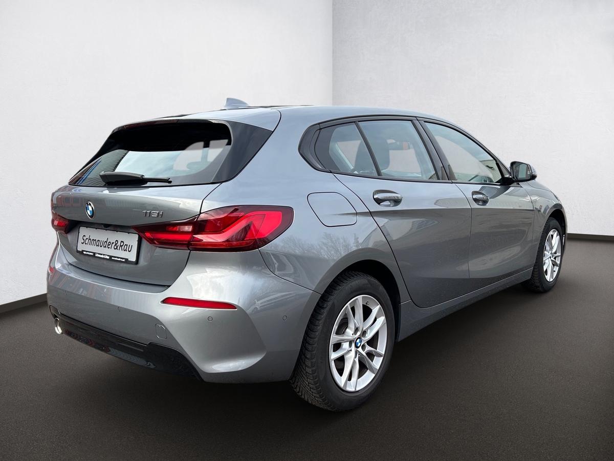 BMW 118 i Sport Line,Parkass,LED,Sitzh,heizb.Lenkrad,Hifi