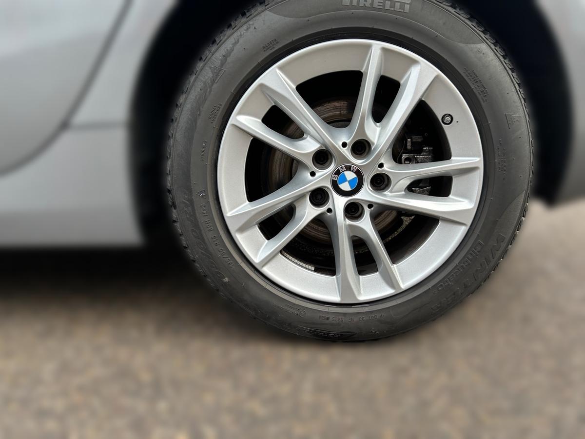 BMW 118 i Sport Line,Parkass,LED,Sitzh,heizb.Lenkrad,Hifi