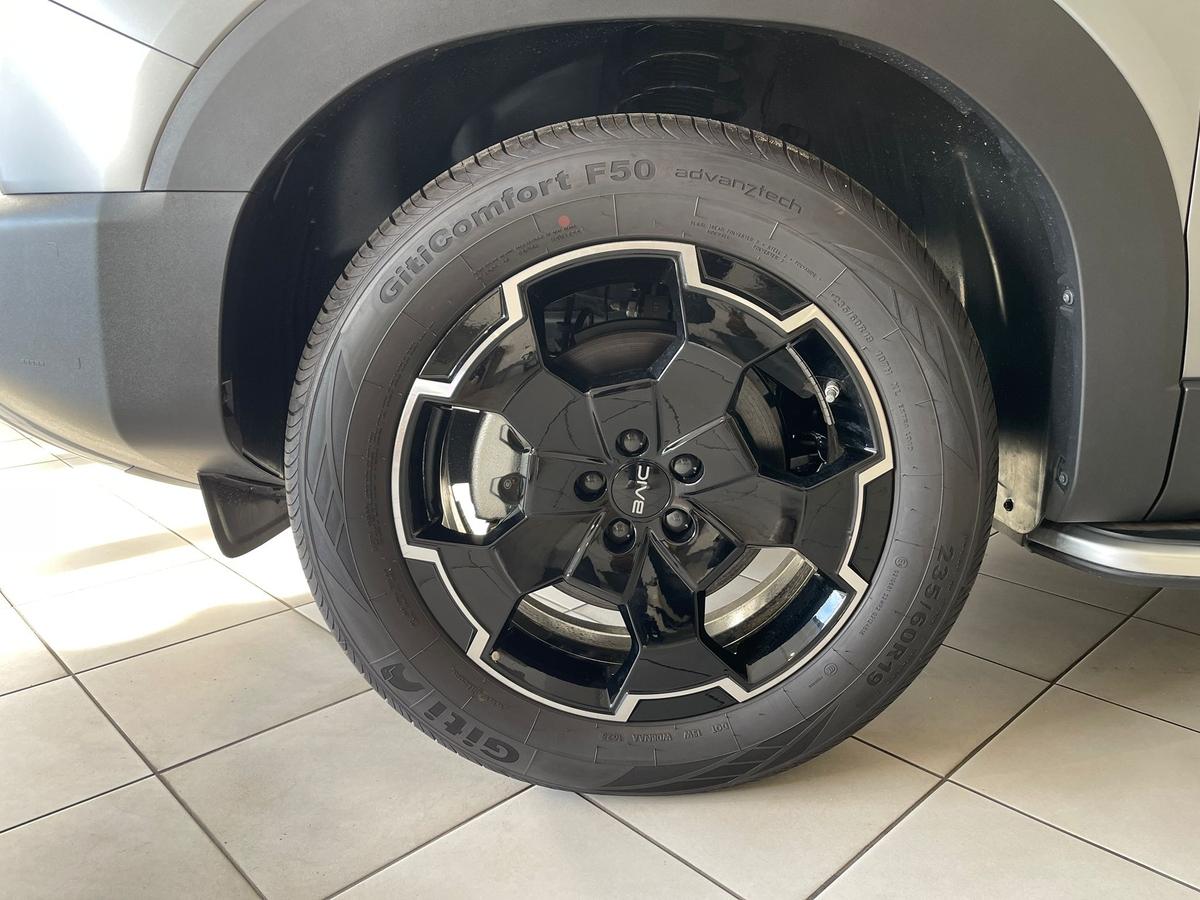 BAIC BJ30 4WD HEV Pano Leder LED 