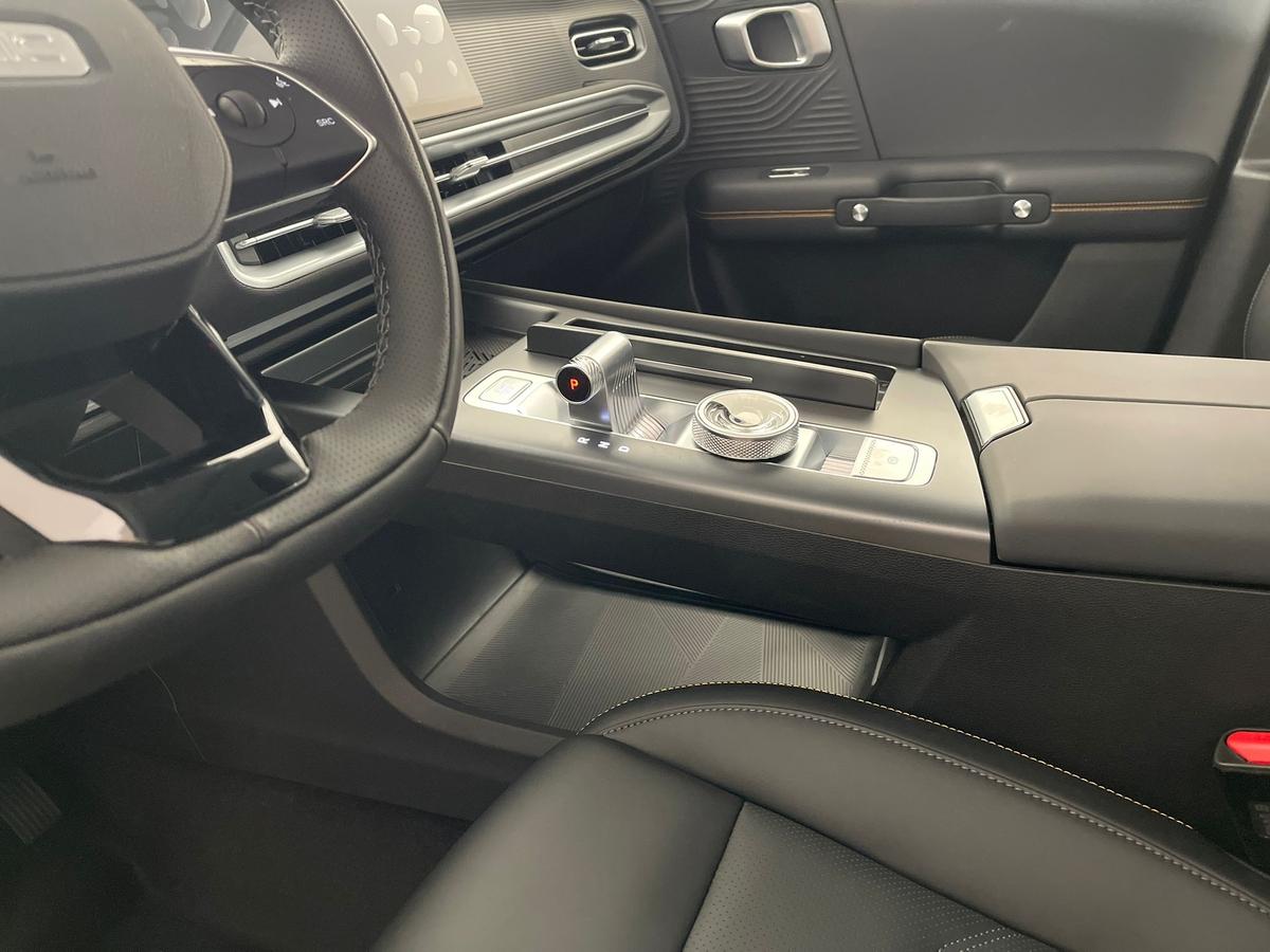 BAIC BJ30 4WD HEV Pano Leder LED 