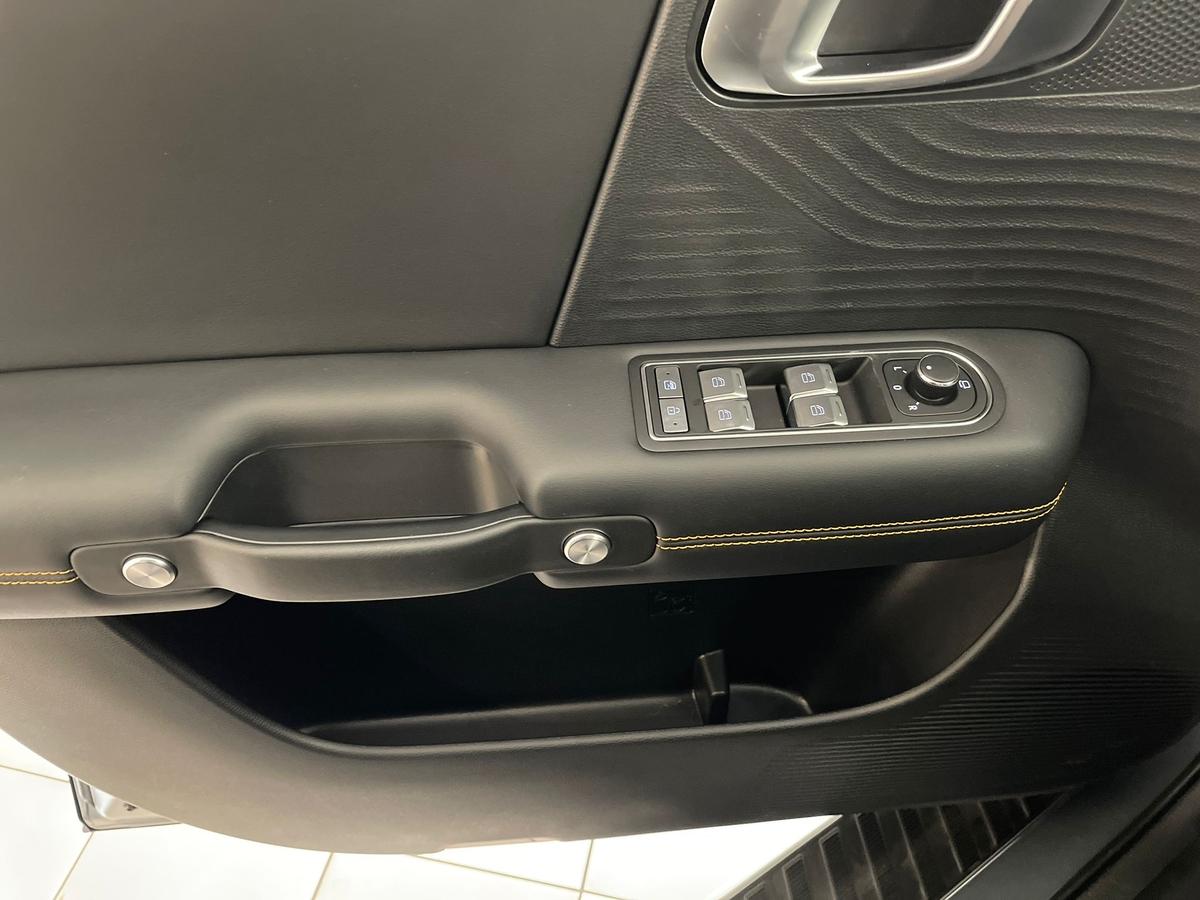 BAIC BJ30 4WD HEV Pano Leder LED 