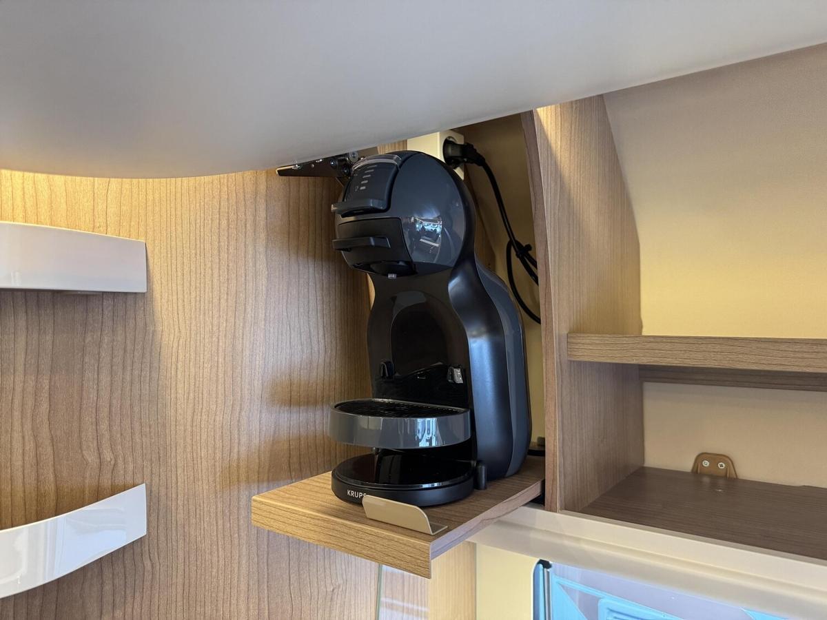 Malibu I Edition+ 490 RB LE comfort Solar+Markise+TV+LED+iNet-X