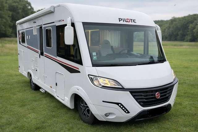 Pilote G720 FC Automatik *THULE*GARAGE*SOLAR*KLIMA*