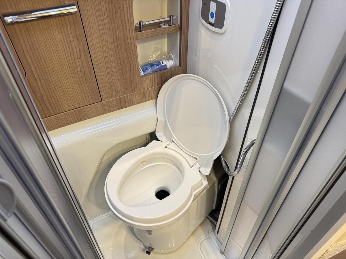 Malibu Van Compact 600 LE ACC+Truma 6DE+Solarv.