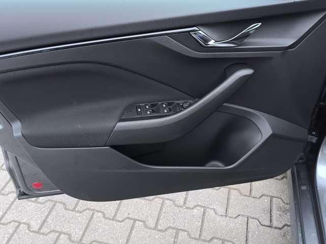 Skoda Kamiq 1.0 TSI DSG Selection LED RFK PDC