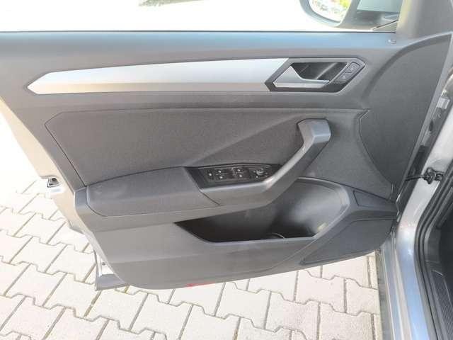 Volkswagen T-Roc 1.0 TSI Life AHK ACC LED NAVI APP+DAB+AHK+VIRT+ACC