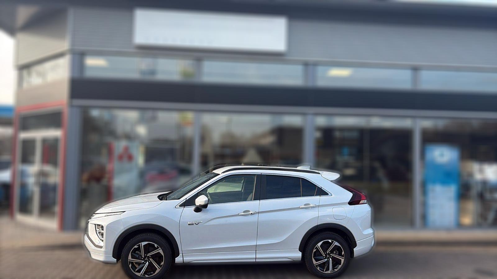 Mitsubishi Eclipse Cross Plus Select Black Hybrid 4WD