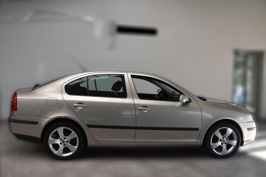 Skoda Octavia 2.0 Elegance 2Z-Klima Xenon SHZ AHK PDC