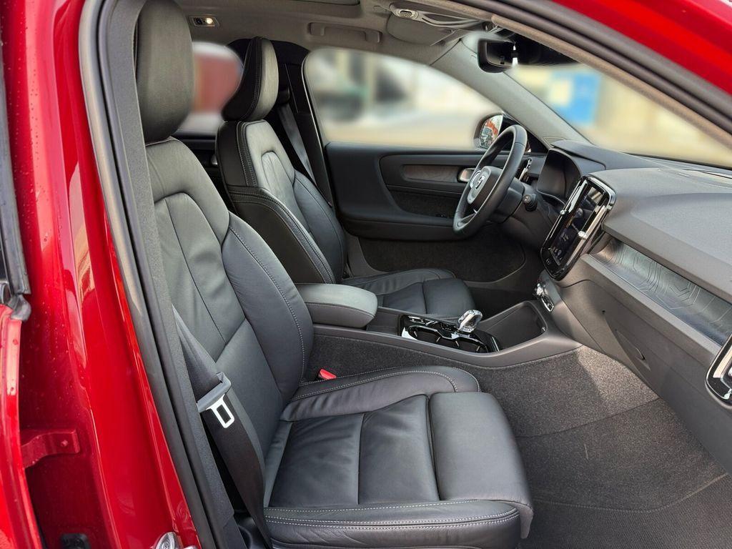 Volvo XC40 T5 2WD Ultimate Dark -360° RÜCKFAHRKAMERA-