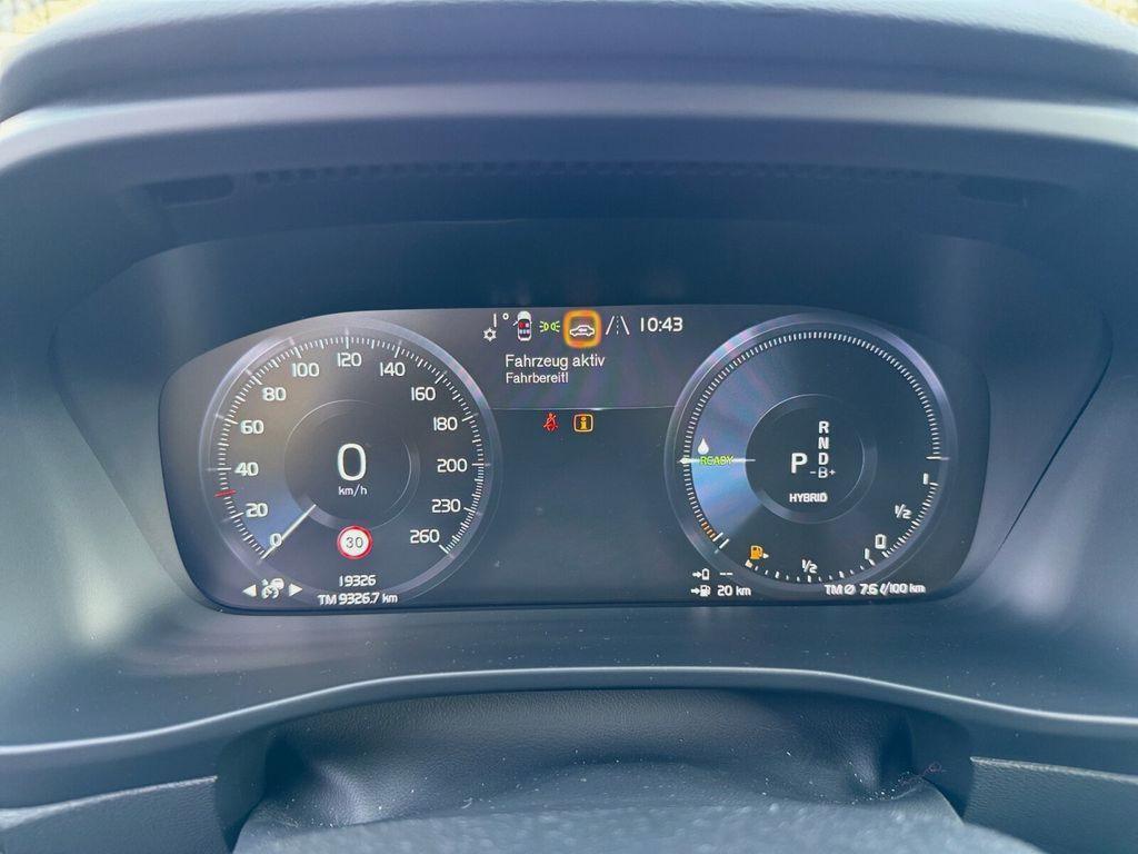 Volvo XC40 T5 2WD Ultimate Dark -360° RÜCKFAHRKAMERA-