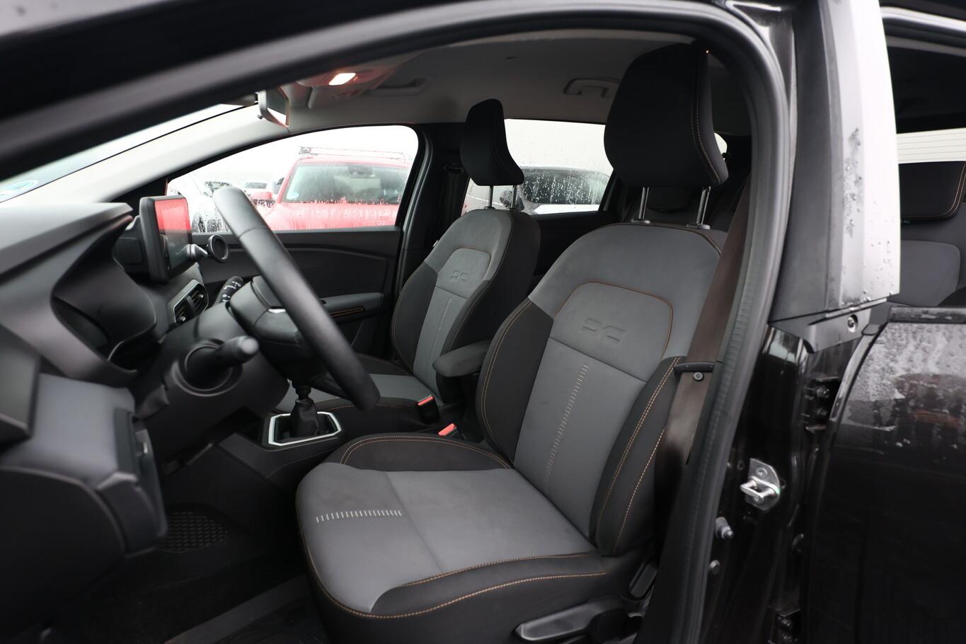 Dacia Jogger 1.0 TCe 100 ECO-G Extreme+ 7S Nav PDC SHZ