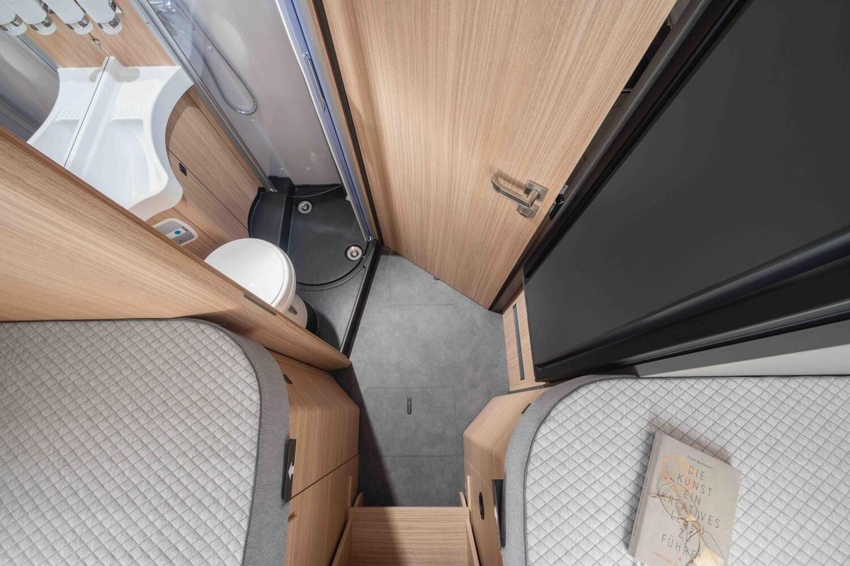 Malibu T 470 RB LE K comfort MB+ACC+Markise+Lithium+LED