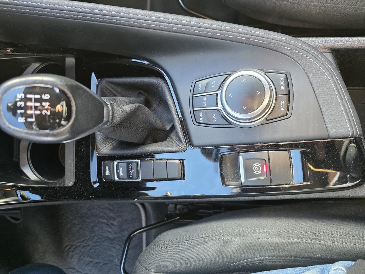 BMW X2sDrive18i Advantage NAVI Temp. Sitzheizung