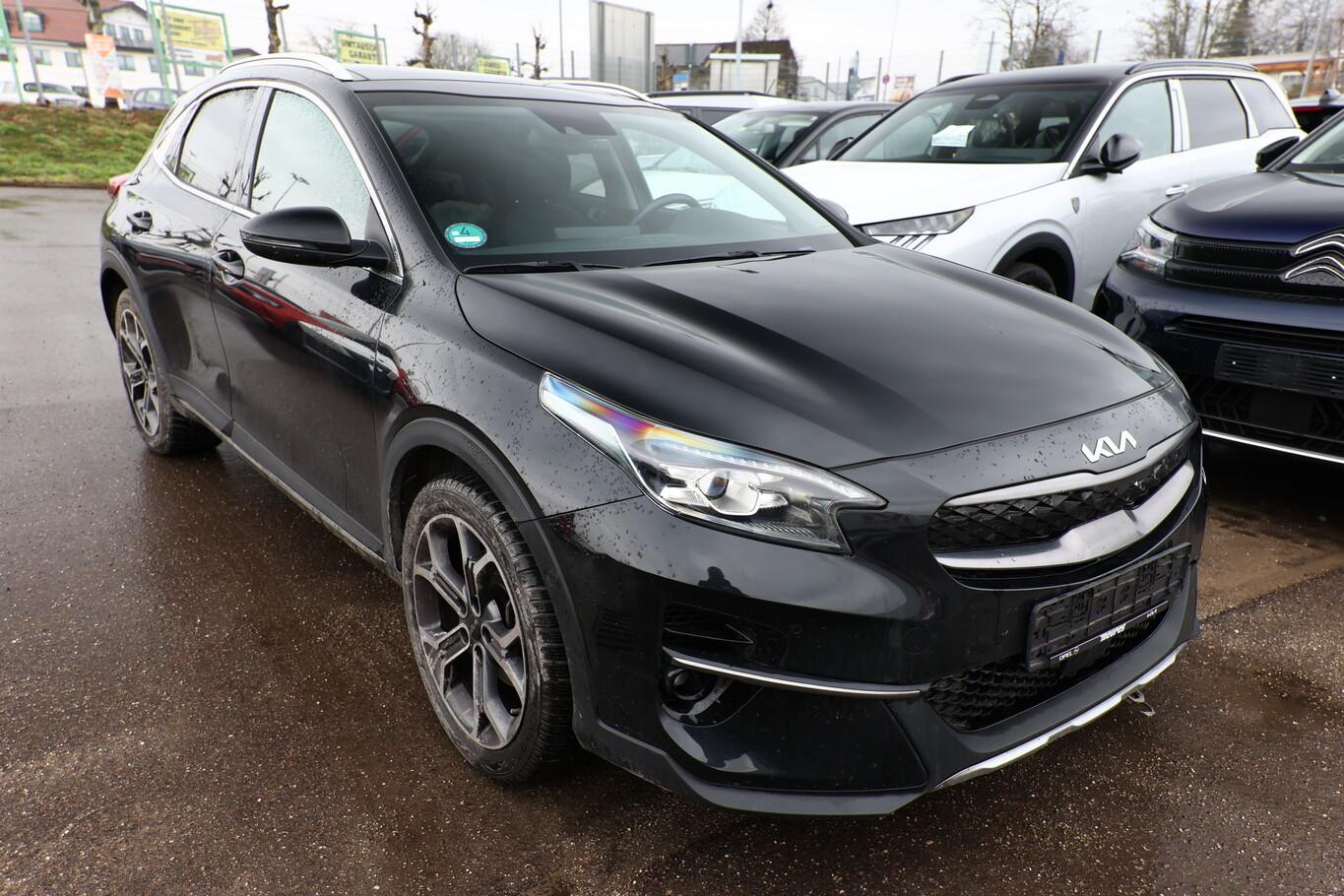 Kia XCeed 1.6 Plug-in Hybrid 141 DCT Plat  Pano LED