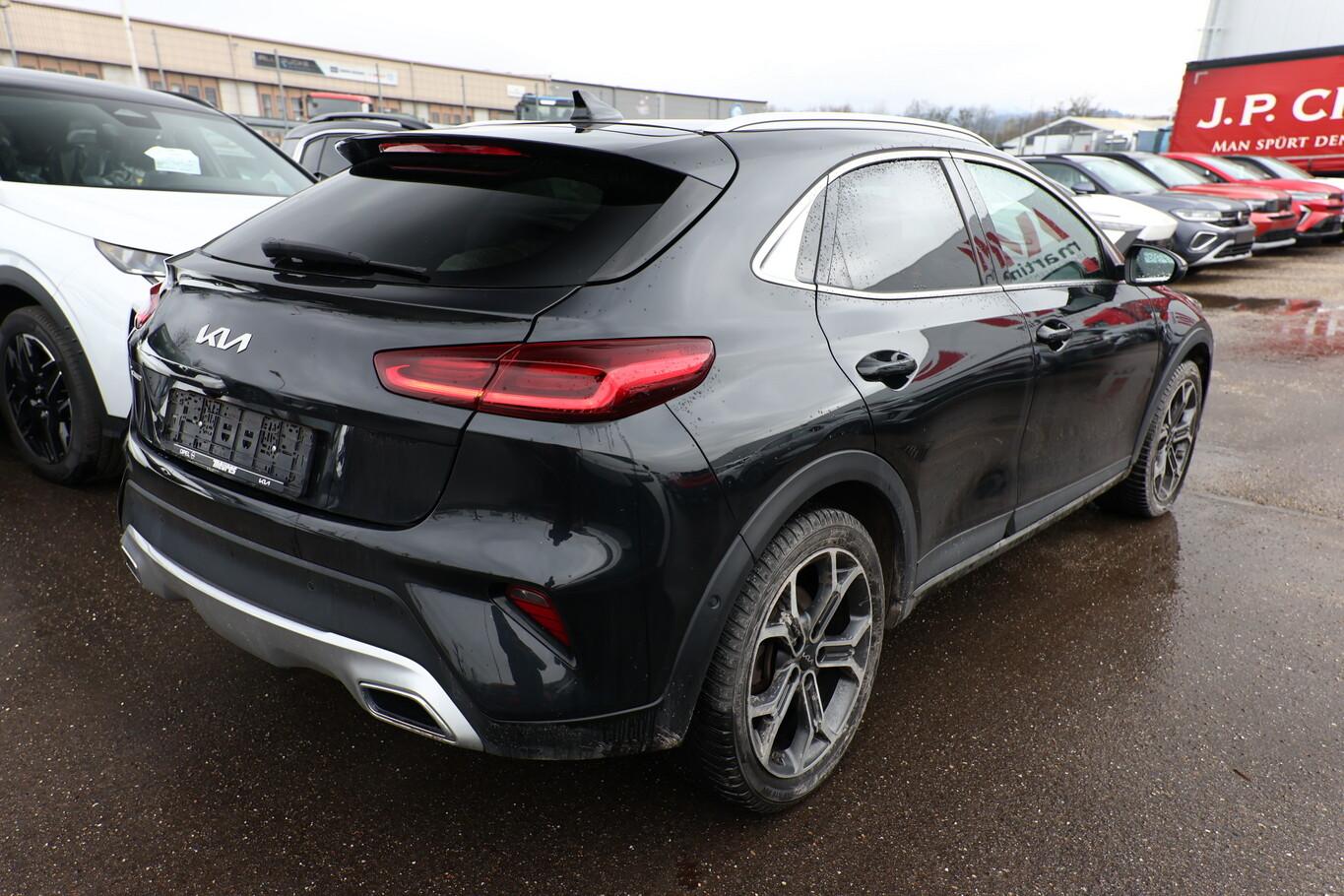 Kia XCeed 1.6 Plug-in Hybrid 141 DCT Plat  Pano LED