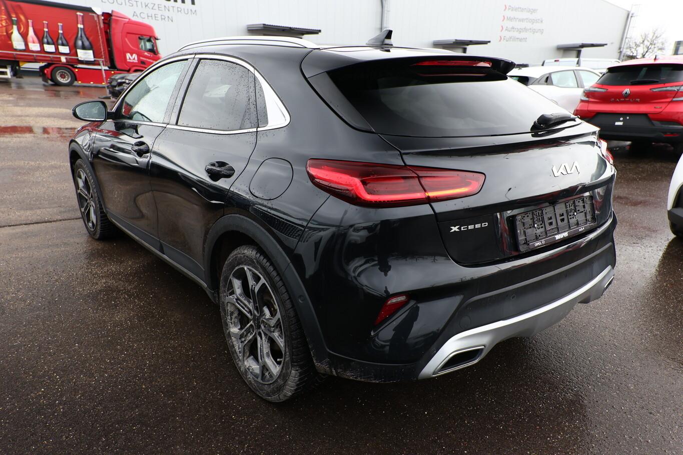 Kia XCeed 1.6 Plug-in Hybrid 141 DCT Plat  Pano LED