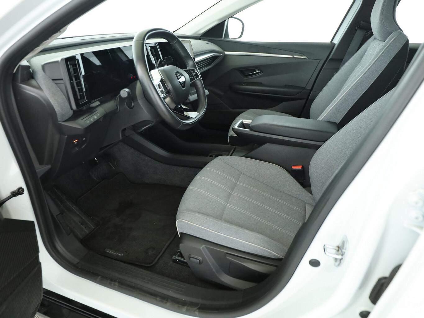 Renault Megane E-Tech EV40 Equilibre WinterP LED Kam 18Z