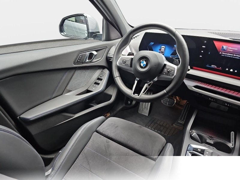 BMW 120 i Auto. M Sport Navi LED P-Assist Winter Kamera AHK LM18