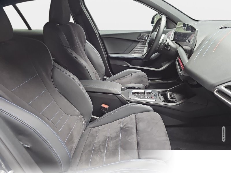 BMW 120 i Auto. M Sport Navi LED P-Assist Winter Kamera AHK LM18