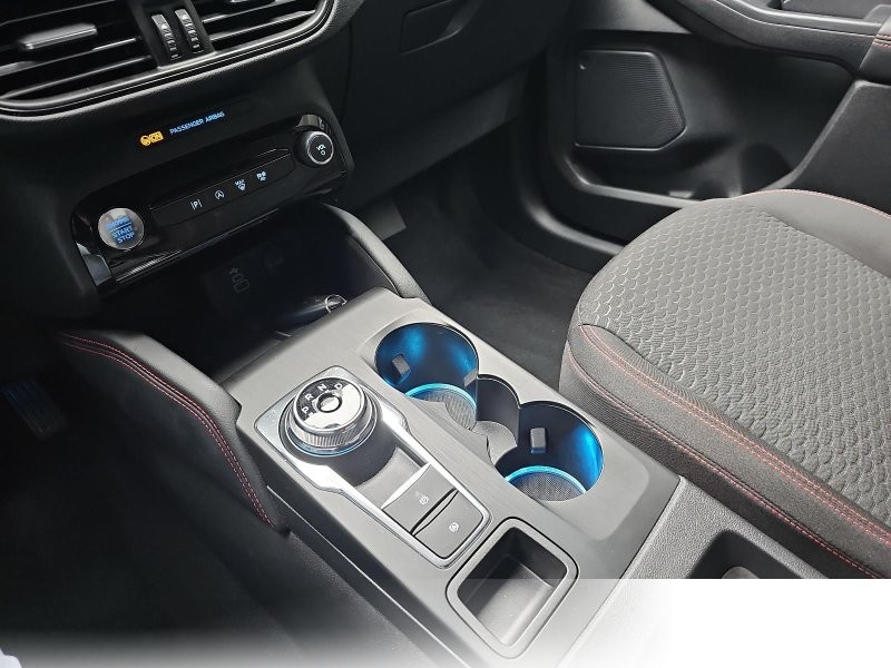 Ford Kuga 1.5 EB AUTO. ST-LINE NAVI LED KLIMAAUTO WINTER SIC