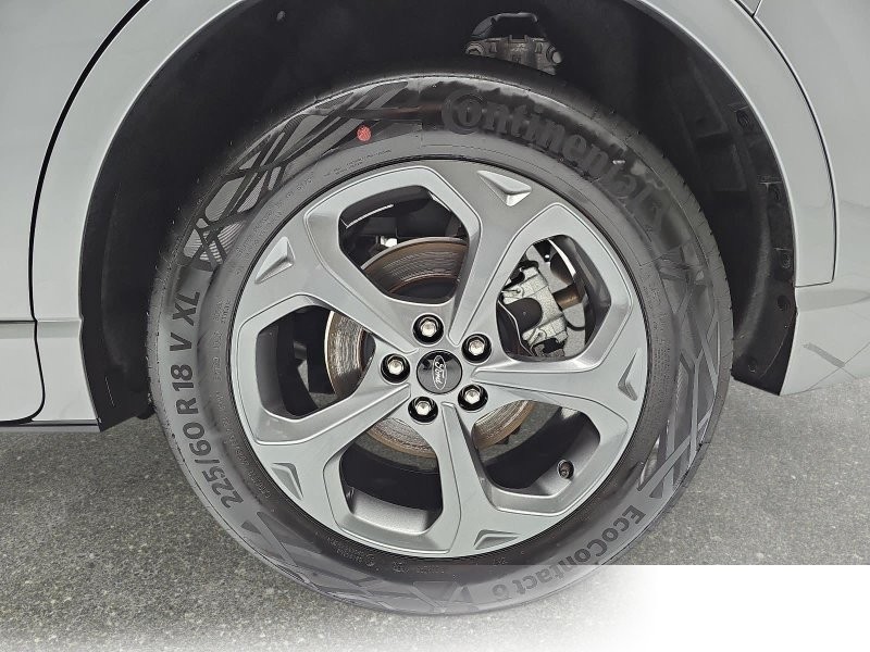 Ford Kuga 1.5 EB AUTO. ST-LINE NAVI LED KLIMAAUTO WINTER SIC