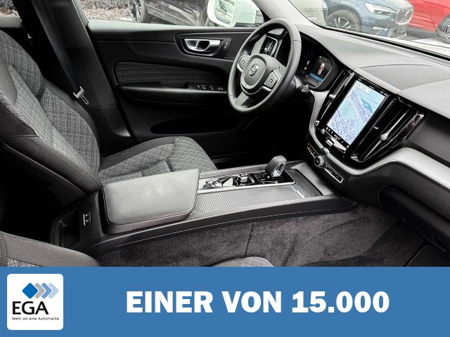 Volvo XC60 Core 2WD StandHZG Digitales Cockpit Soundsystem LED Kurvenlicht Sperrdiff. 