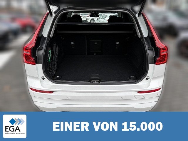 Volvo XC60 Core 2WD StandHZG Digitales Cockpit Soundsystem LED Kurvenlicht Sperrdiff. 