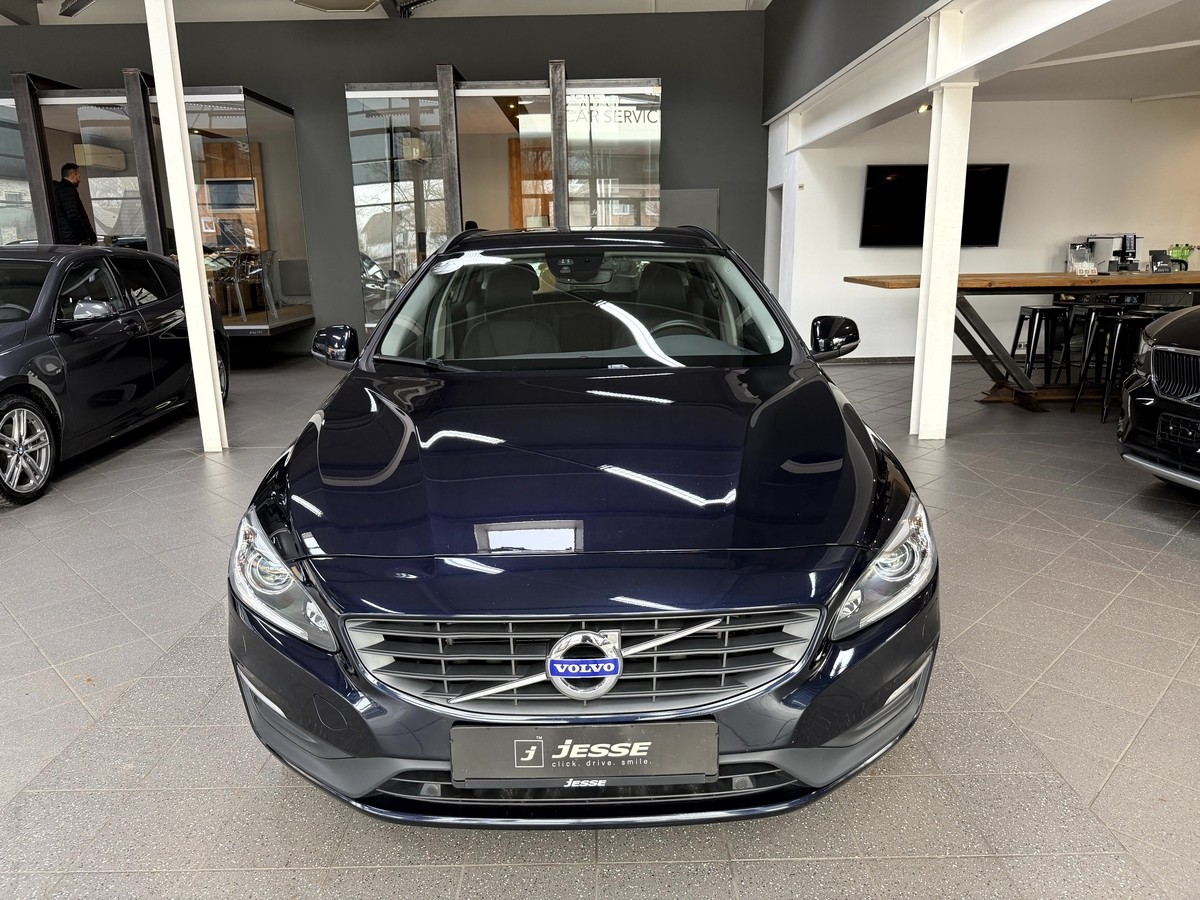 Volvo V60 D4 Linje Business Bi-Xenon Navi SHZ PDC RCam