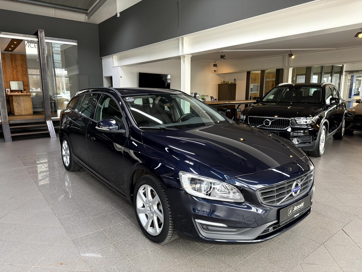 Volvo V60 D4 Linje Business Bi-Xenon Navi SHZ PDC RCam