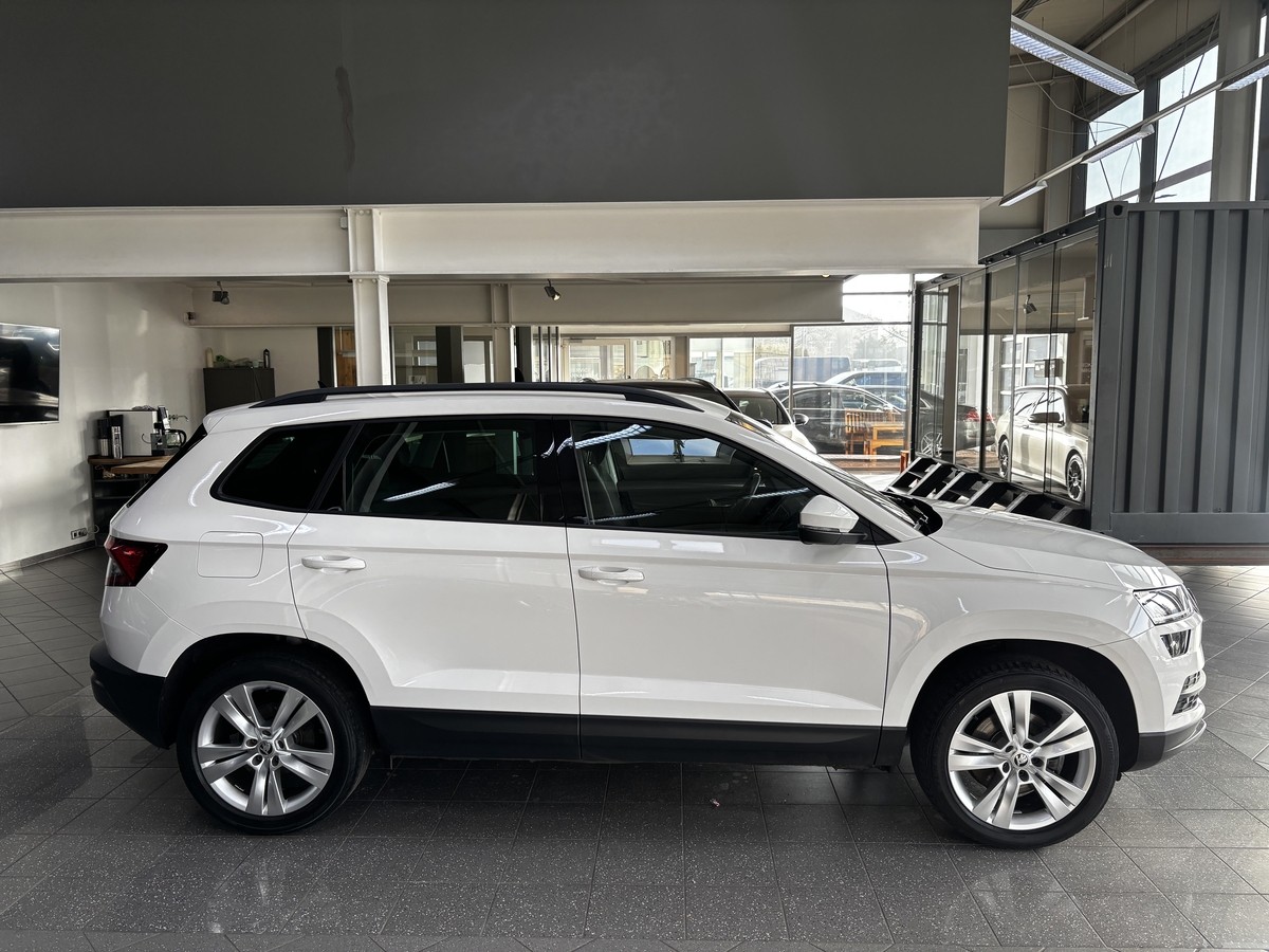 Skoda Karoq 1.0 TSI Style LED Temp. CarPlay PDC 