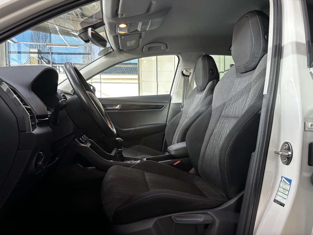 Skoda Karoq 1.0 TSI Style LED Temp. CarPlay PDC 