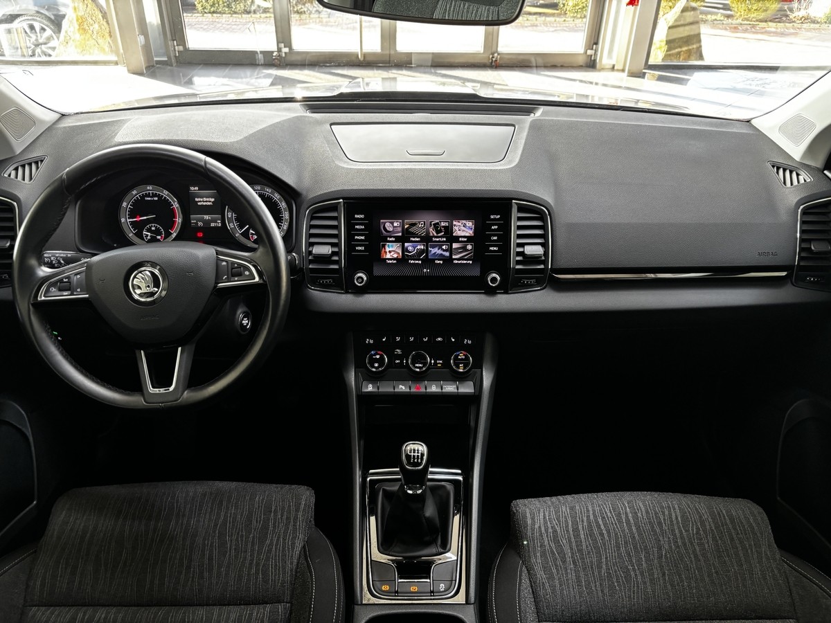 Skoda Karoq 1.0 TSI Style LED Temp. CarPlay PDC 