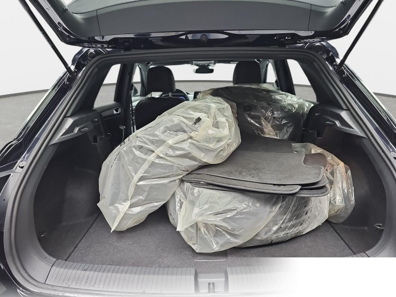 Volkswagen T-Roc 1.5 TSI DSG GOAL NAVI LED KLIMAAUTO ACC KAMERA AHK