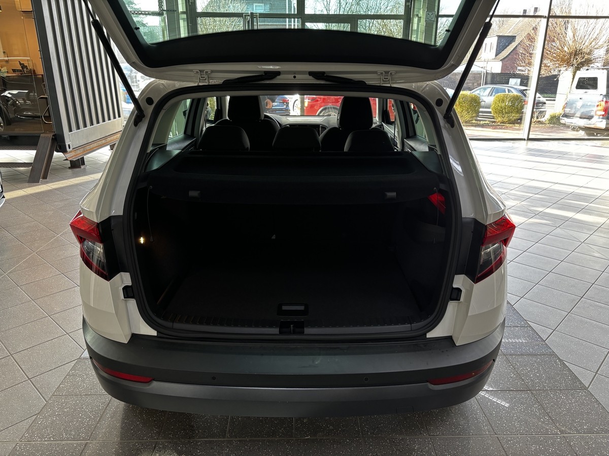 Skoda Karoq 1.0 TSI Style LED Temp. CarPlay PDC 