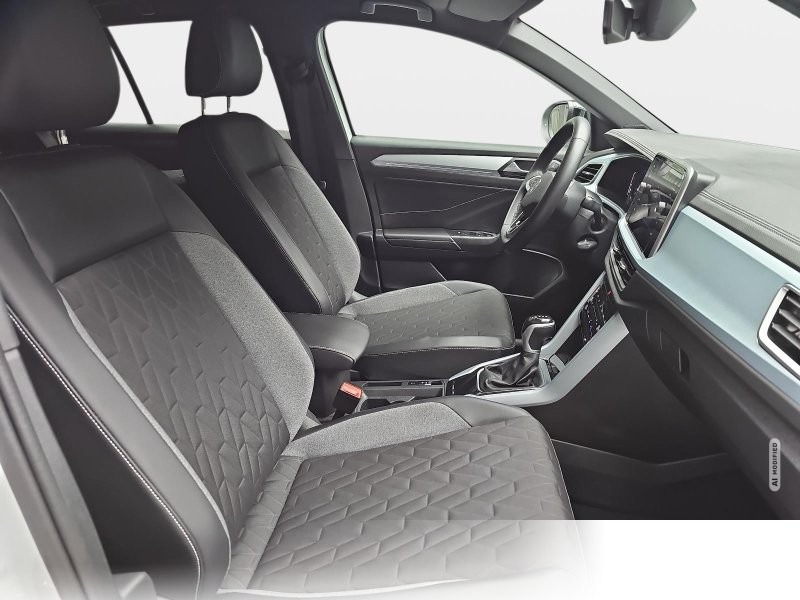 Volkswagen T-Roc 1.5 TSI DSG Goal Navi LED Klimaauto ACC Kamera AHK LM18