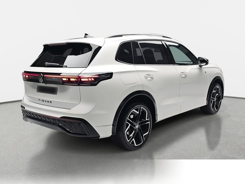 Volkswagen Tiguan 2.0 TDI DSG 4M R-LINE NAVI MATRIX HUD DCC AHK LM20