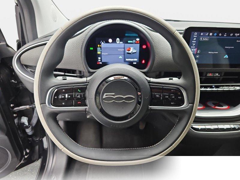Fiat 500e CABRIO ELEKTRO 42 KWH BY BOCELLI NAVI KLIMA LED JBL ALL-SEASON LM17