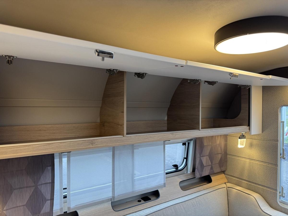 Tabbert Pantiga Finest Edition 550 E 2.3 Pano+Fussbodenh.+City-Wasse