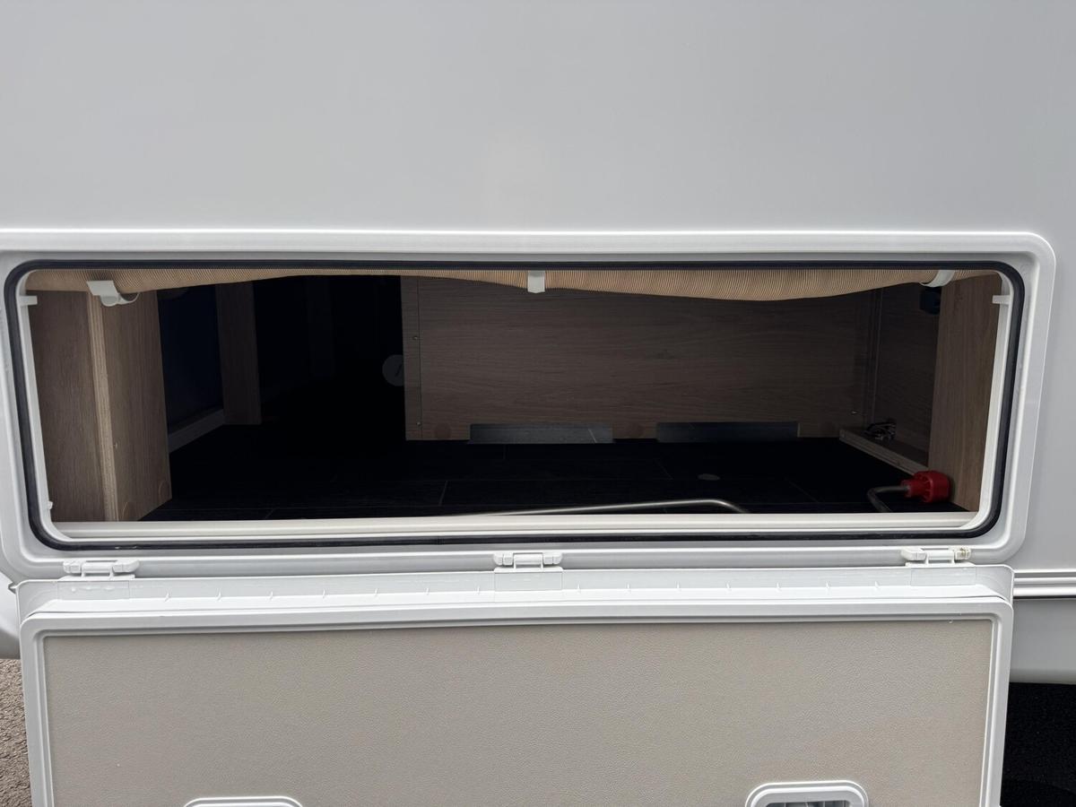 Tabbert Pantiga Finest Edition 550 E 2.3 Pano+Fussbodenh.+City-Wasse